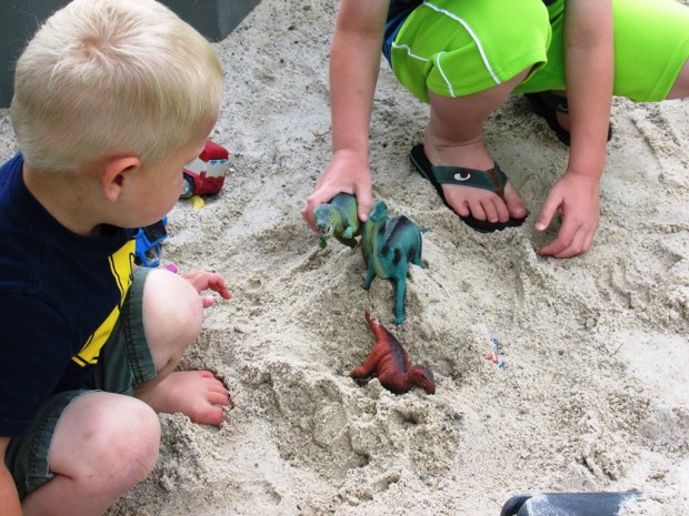 dino-sand